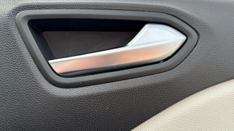 Renault Clio 1.6 E-TECH full hybrid 145 Techno 5dr Auto Hybrid Hatchback